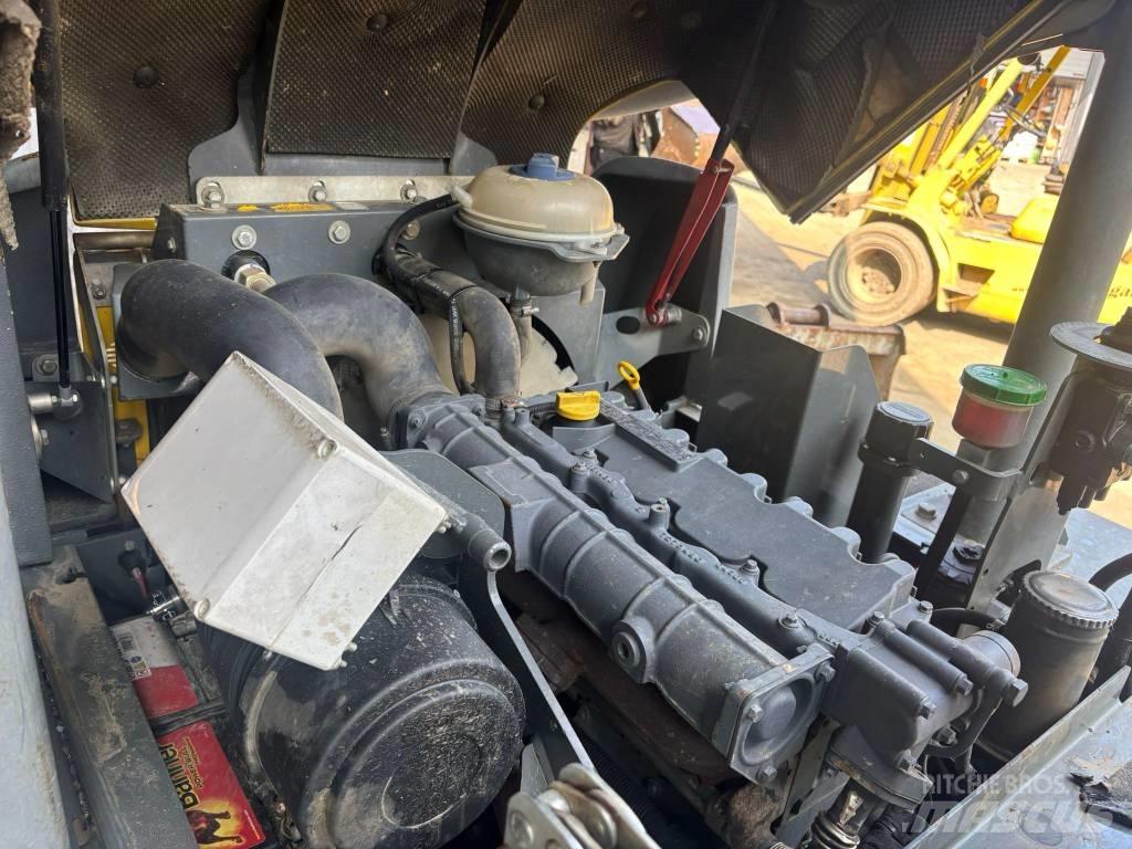 Wacker Neuson 5001 عربات نقل قلابة للمواقع
