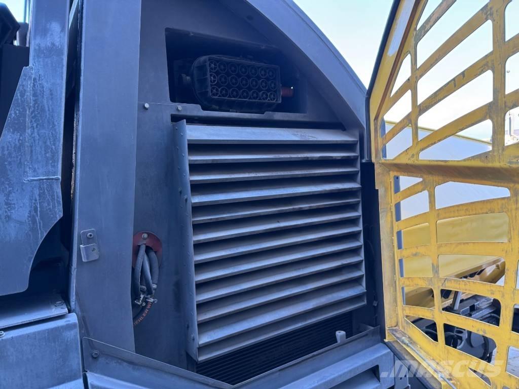 Bomag BMF 2500 S معدات السفلتة