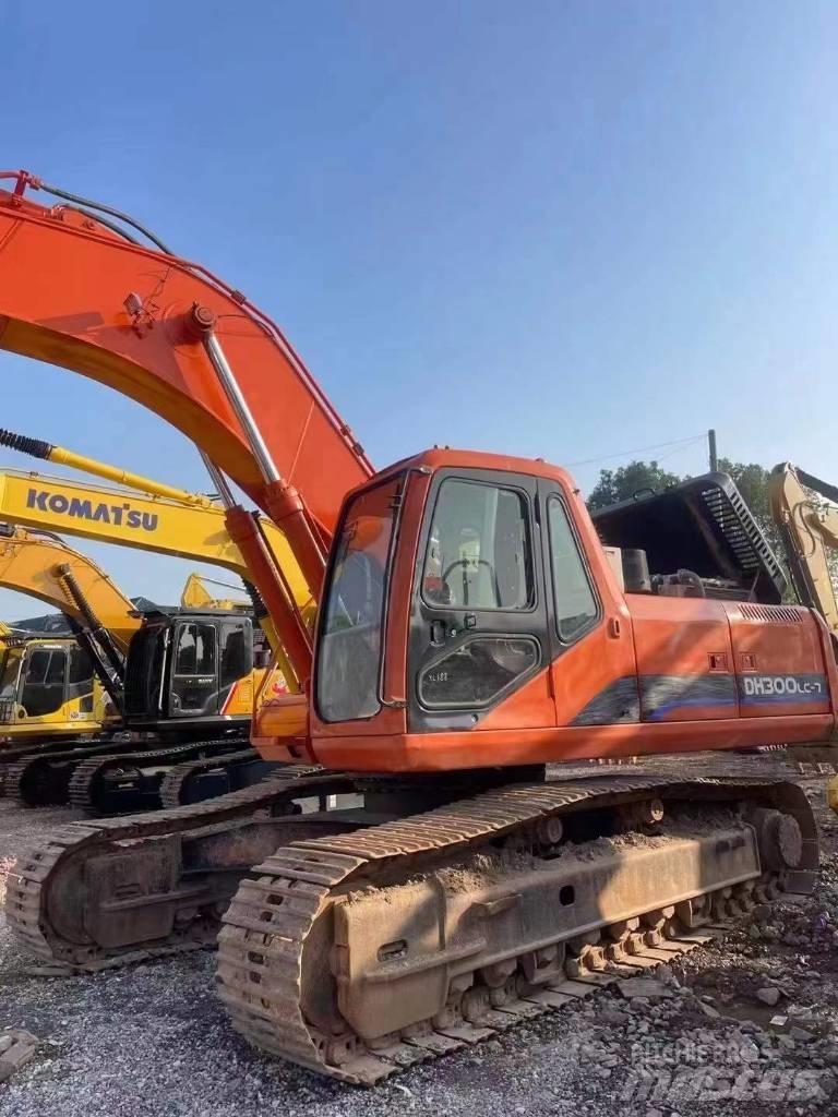 Doosan DH300 حفارات زحافة