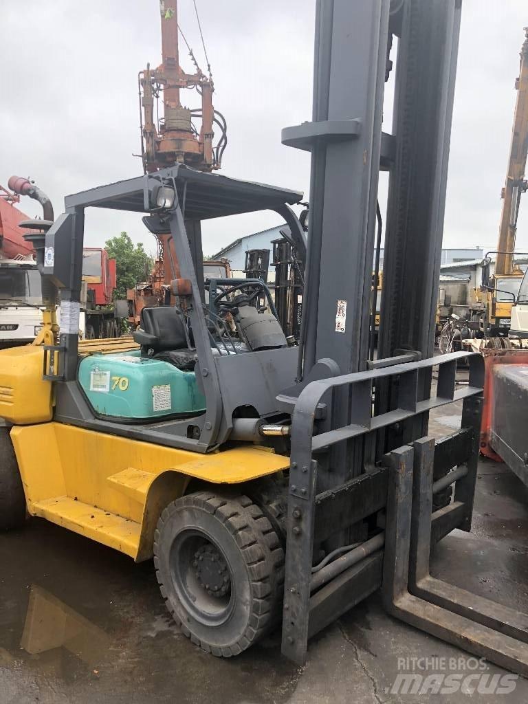 Komatsu 7 Ton شاحنات الديزل