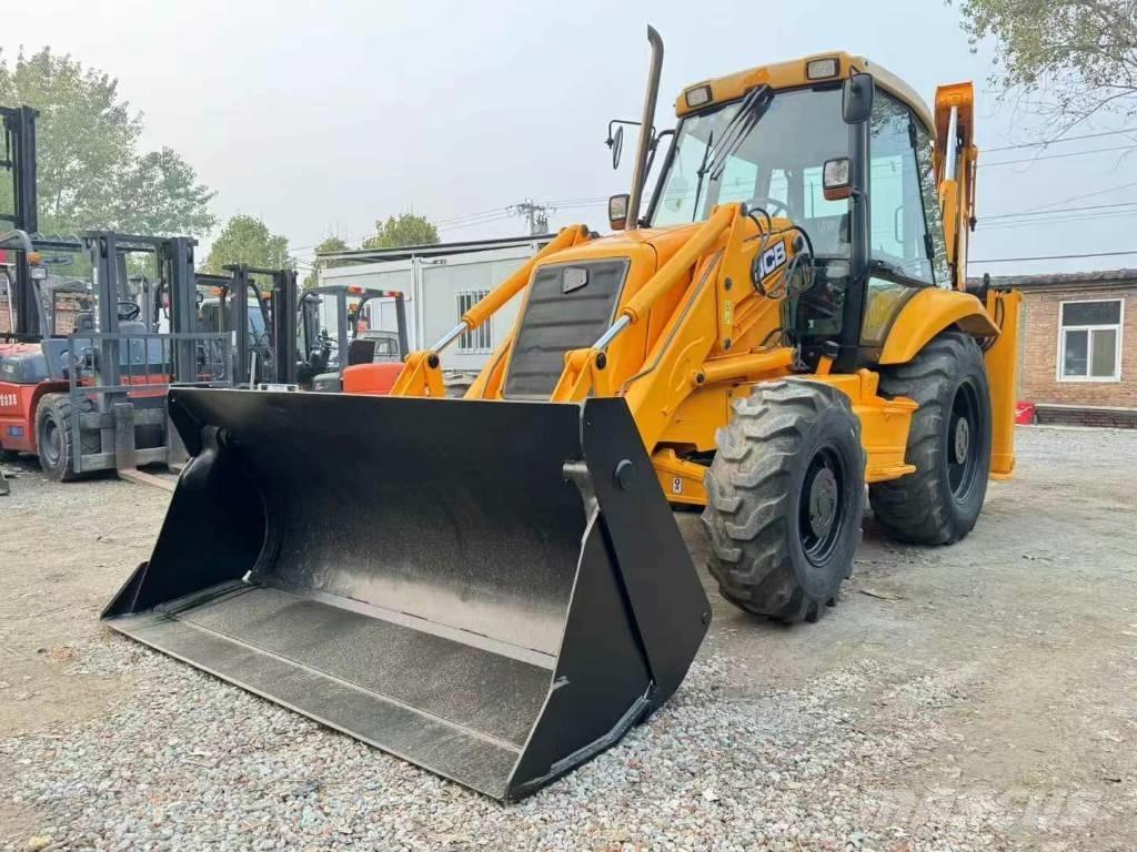 JCB 3 CX لوادر ذات جرافات عكسية