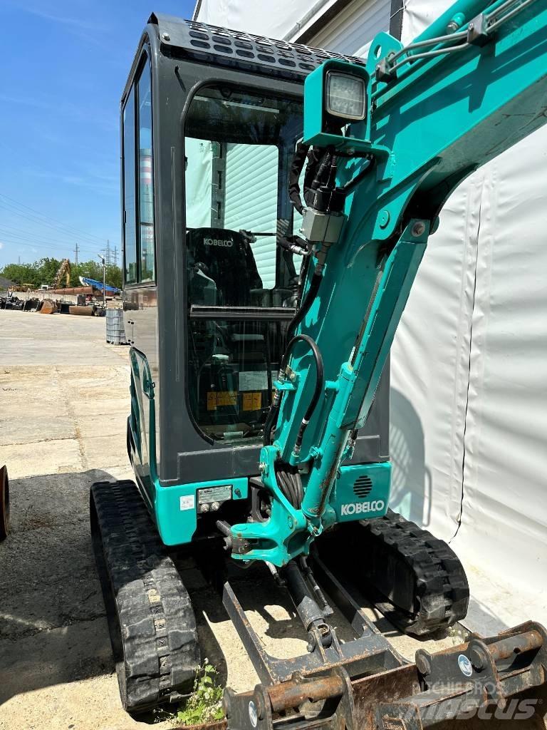 Kobelco SK17SR-3E حفارات صغيرة أقل من 7 طن (حفارات صغيرة)