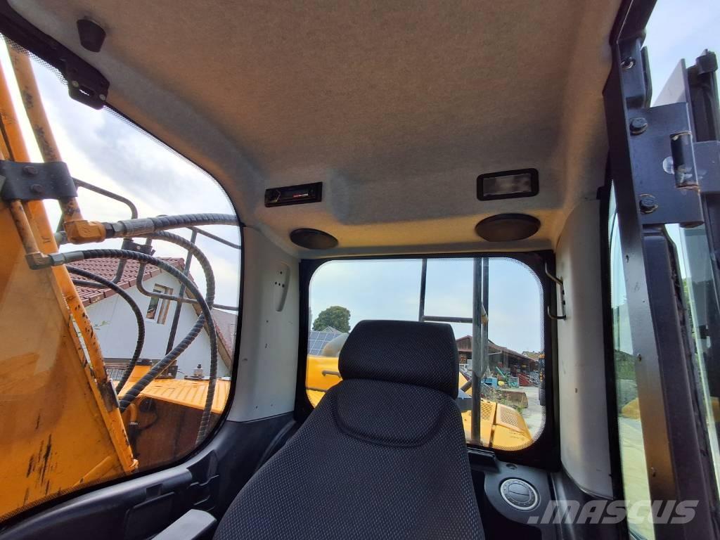 JCB JS210LC T4F حفارات زحافة