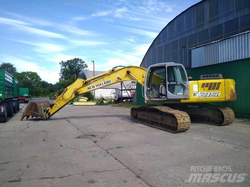 New Holland E 215 حفارات زحافة