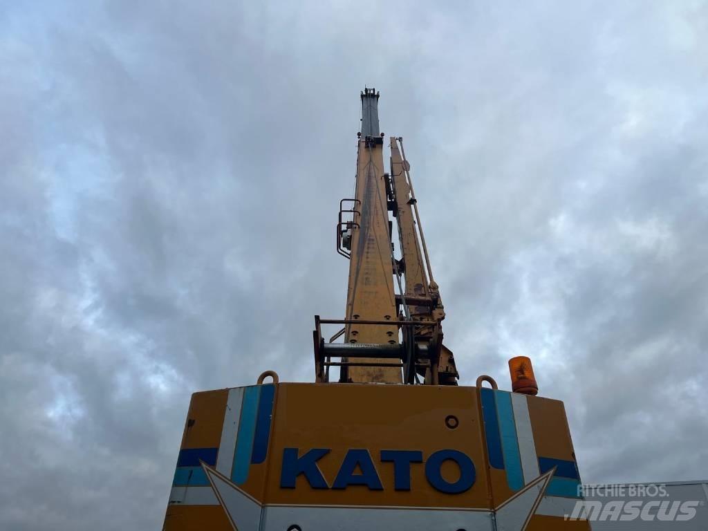 Kato KR 300 رافعات الطرق الوعرة