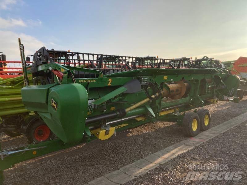 John Deere T660 i حصادات