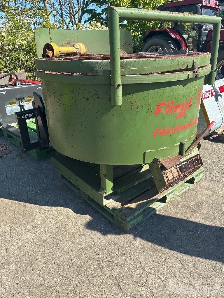 Fliegl Mischmeister خلاطات خرسانة