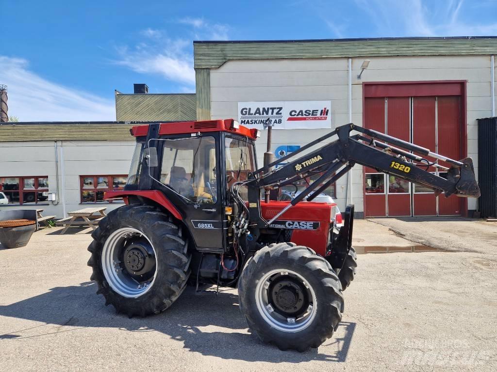 Case IH 685 XL الجرارات