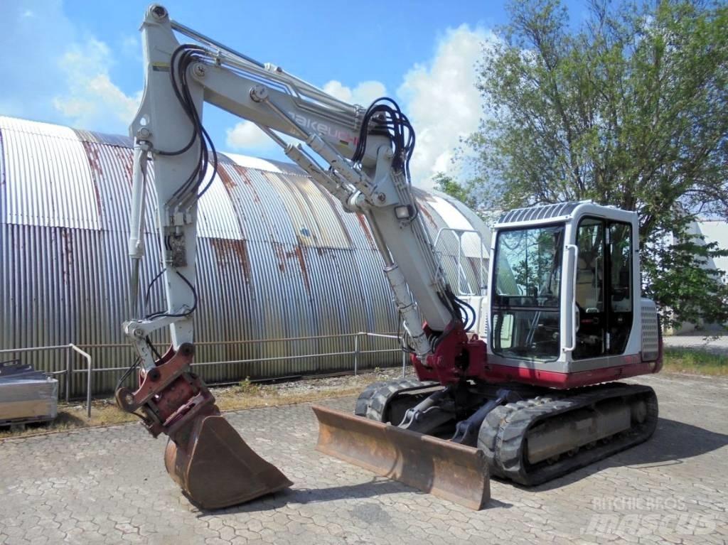 Takeuchi TB175 حفارات وسط 7 طن - 12 طن