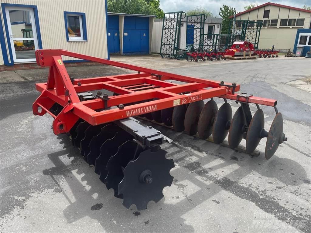 Akpil V 315 زحافات ساحقة