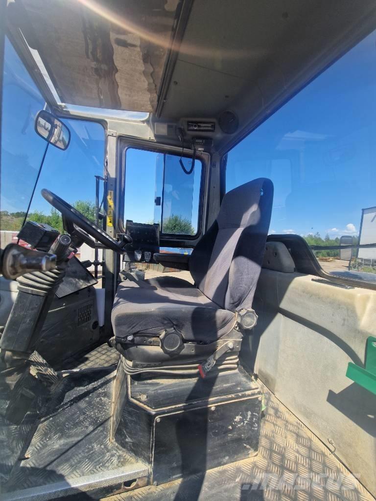 SMV 32-1200B شاحنات الديزل