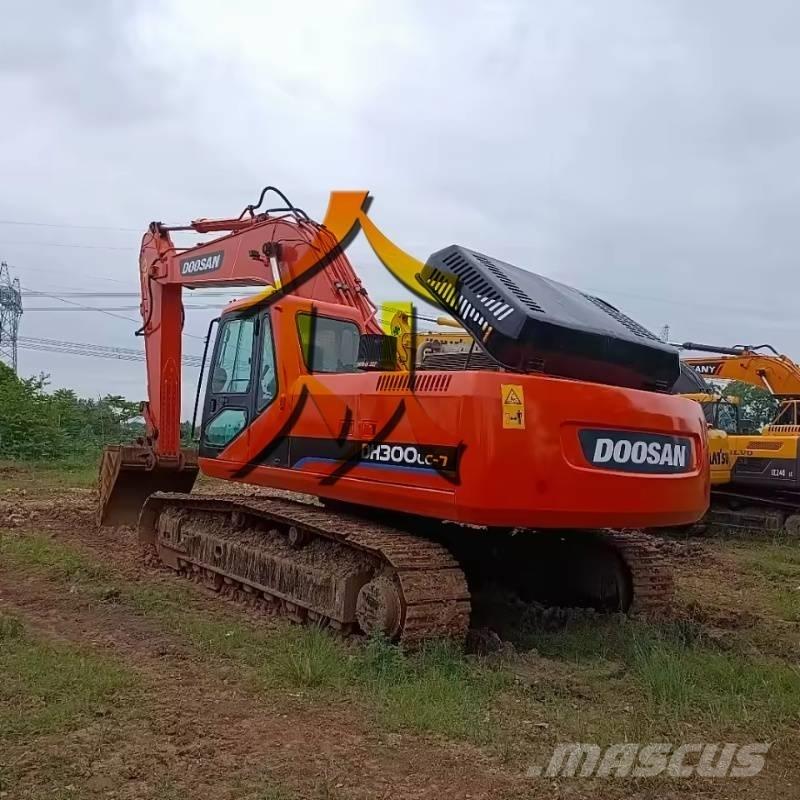 Doosan DH 300 LC-7 حفارات زحافة
