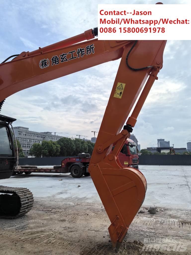 Hitachi ZX 200 حفارات زحافة