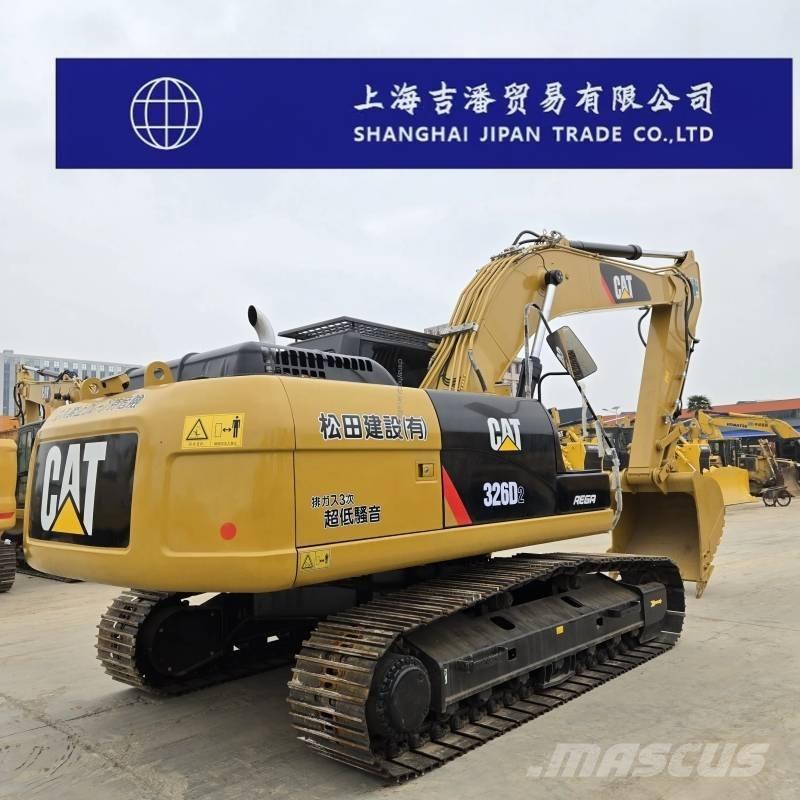 CAT 326 حفارات زحافة