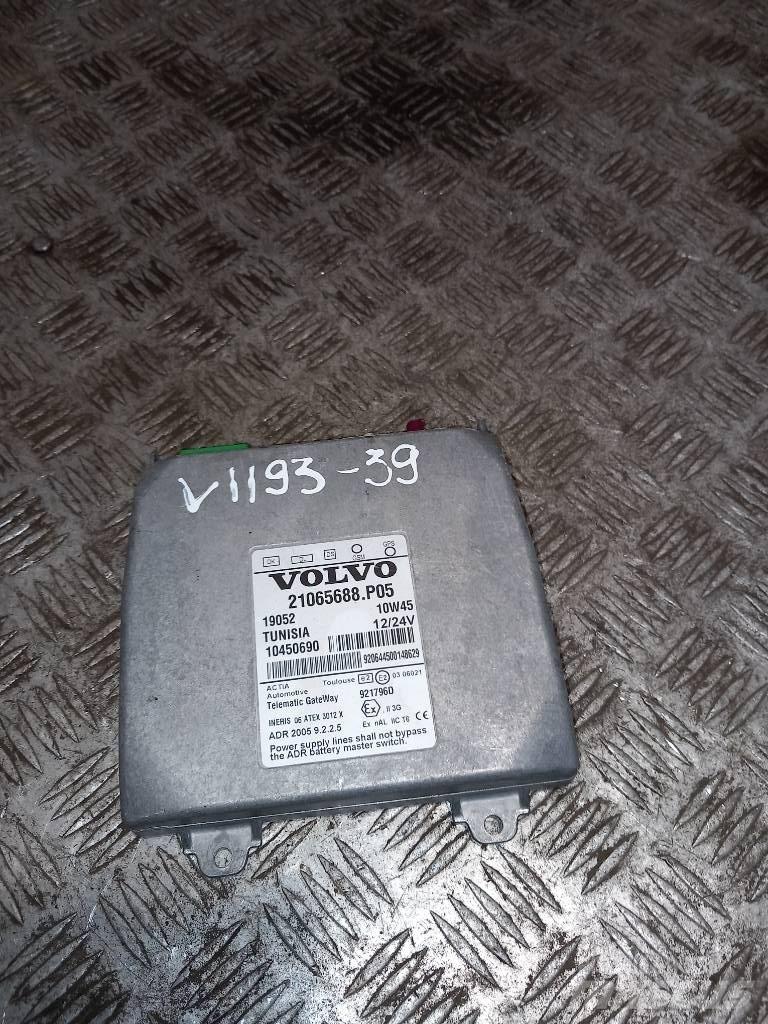 Volvo FH 12    21065688 إلكترونيات