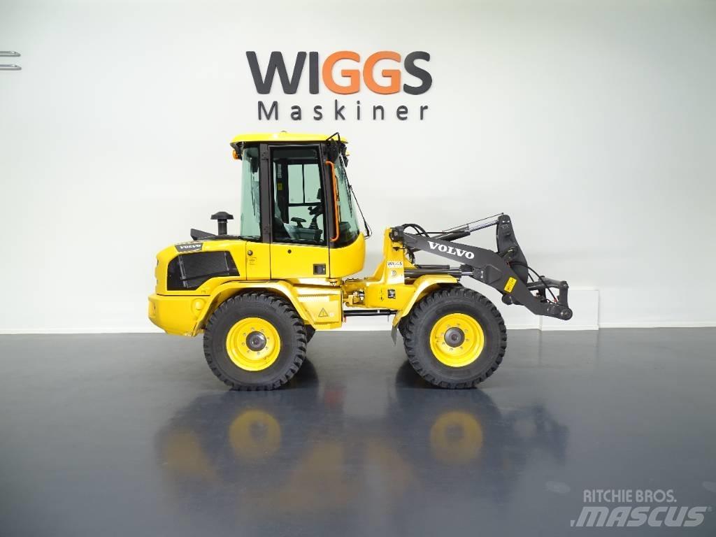 Volvo L30 HS لوادر بعجل