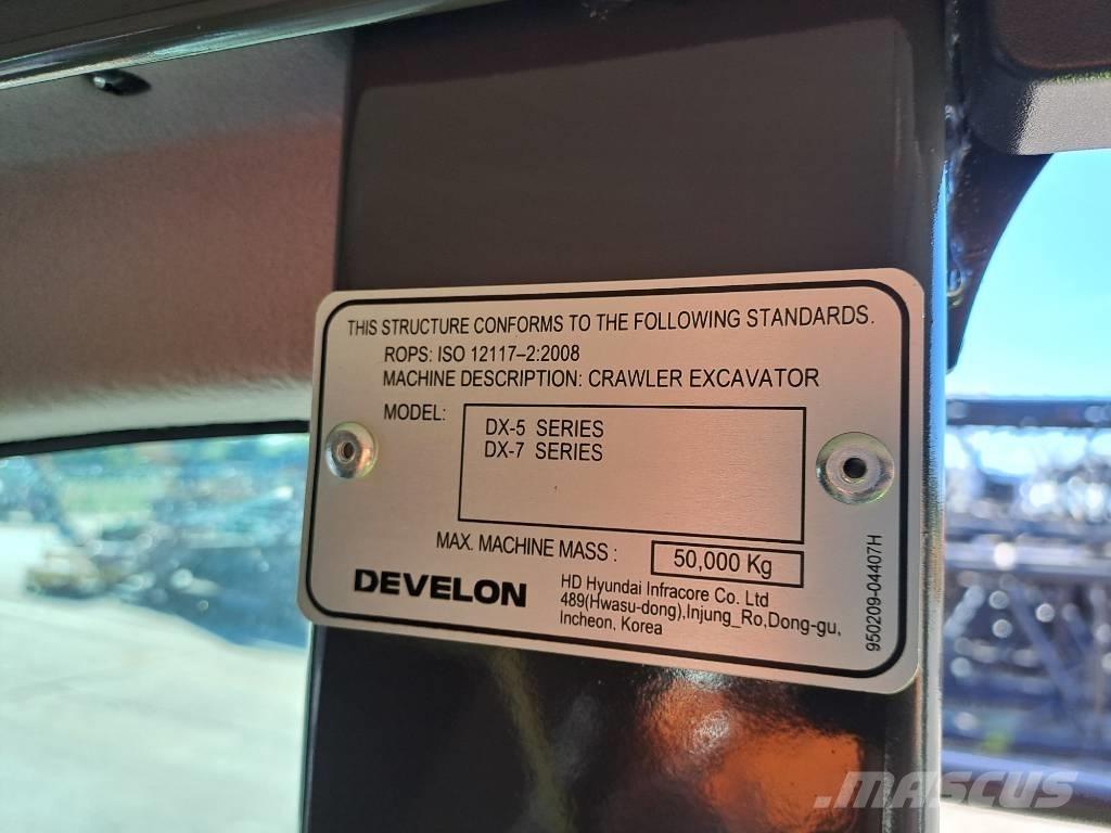 Develon DX300LC-7M حفارات زحافة