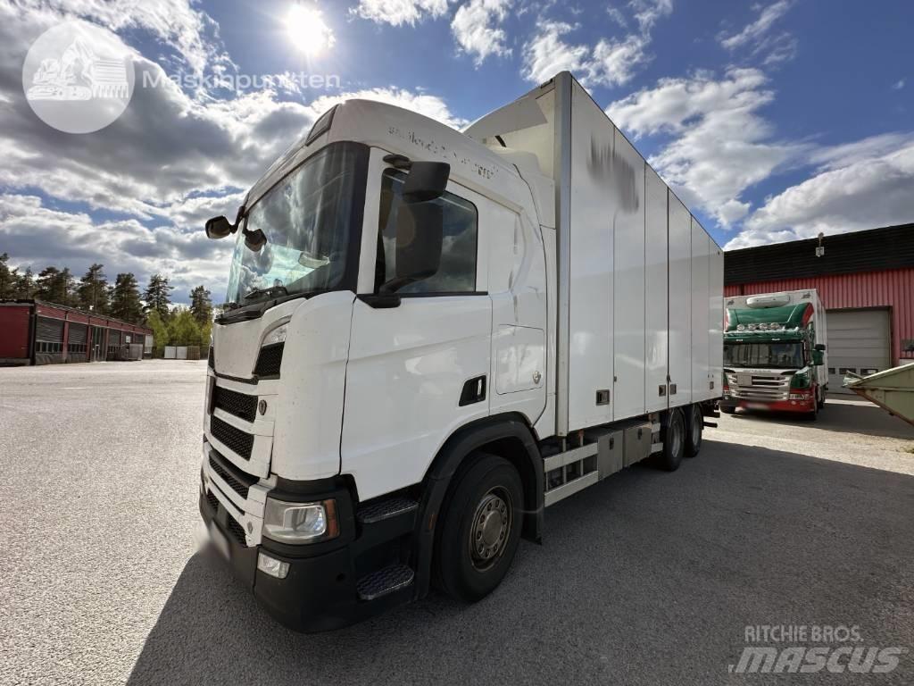 Scania R 520 شاحنات ذات هيكل صندوقي