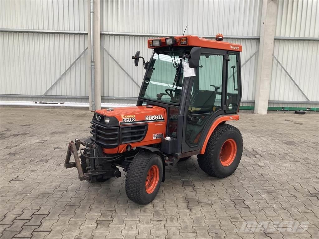Kubota B2110 جرارات مدمجة