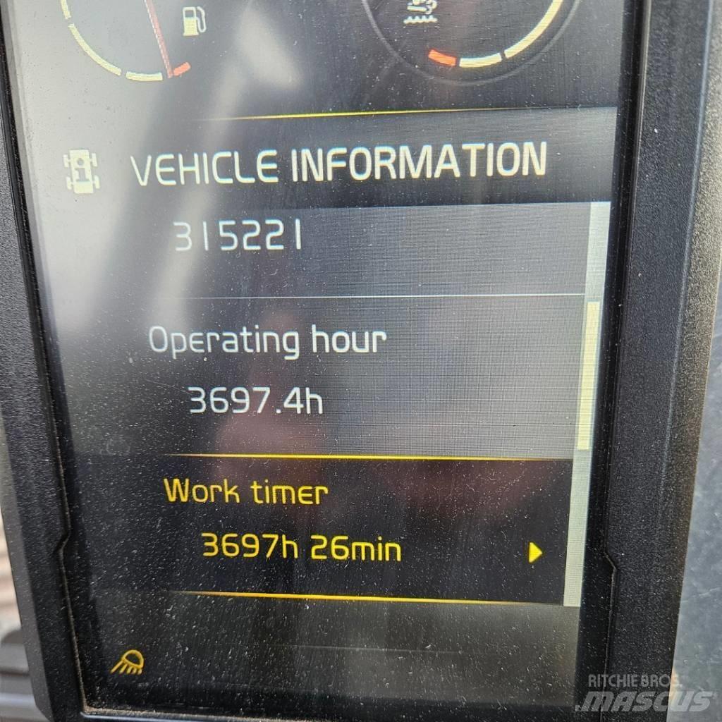 Volvo ECR 235 EL حفارات زحافة