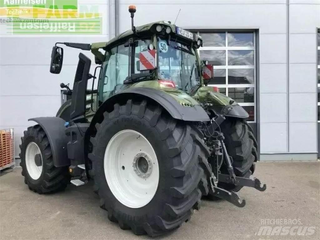 Valtra q 305 الجرارات