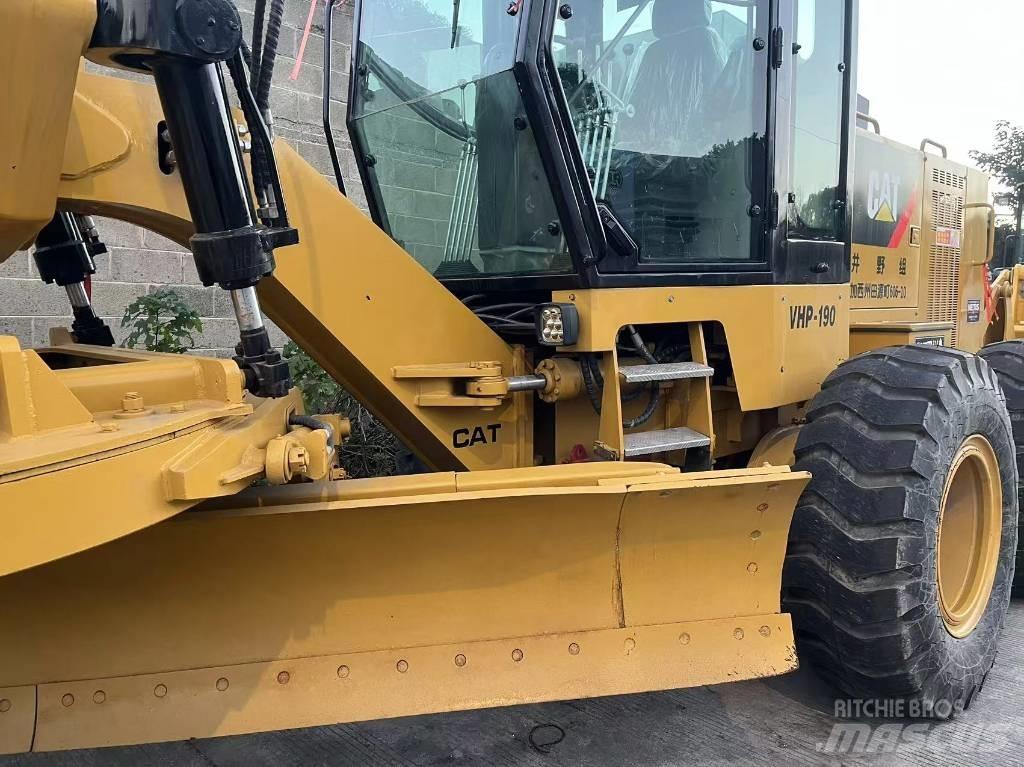 CAT 140 G معدات تمهيد الطرق