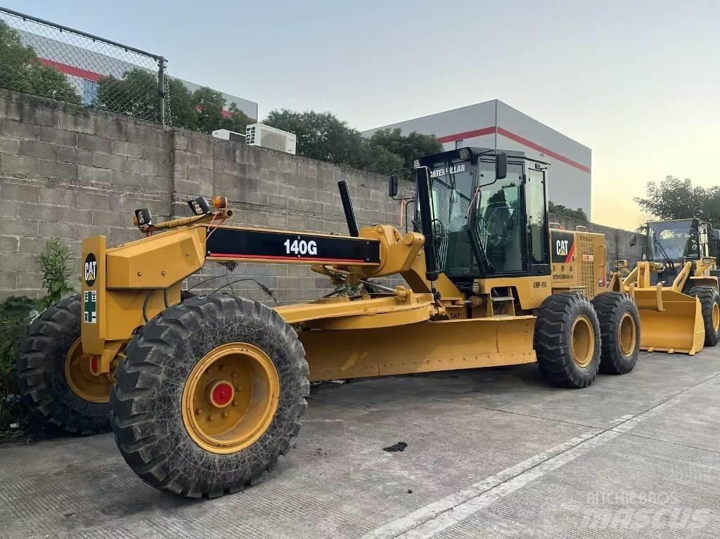 CAT 140 G معدات تمهيد الطرق