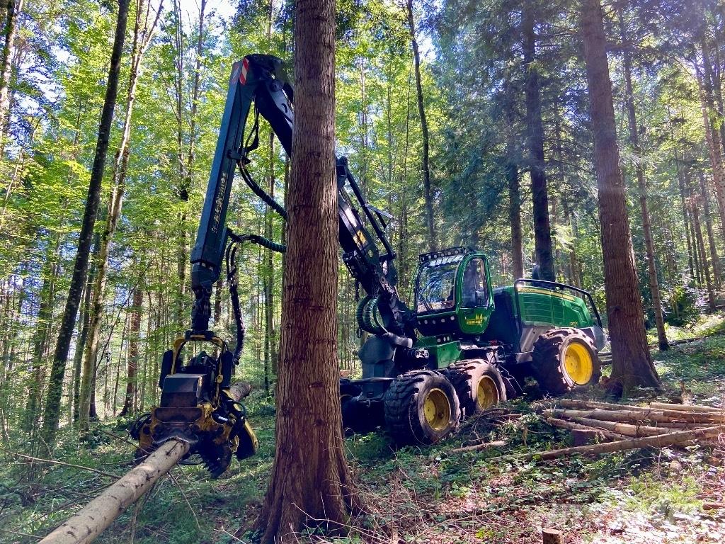 John Deere 1270 G حصادات
