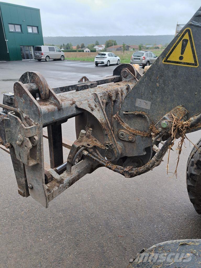 Kramer KT 407 معدات مناولة لأغراض الزراعة