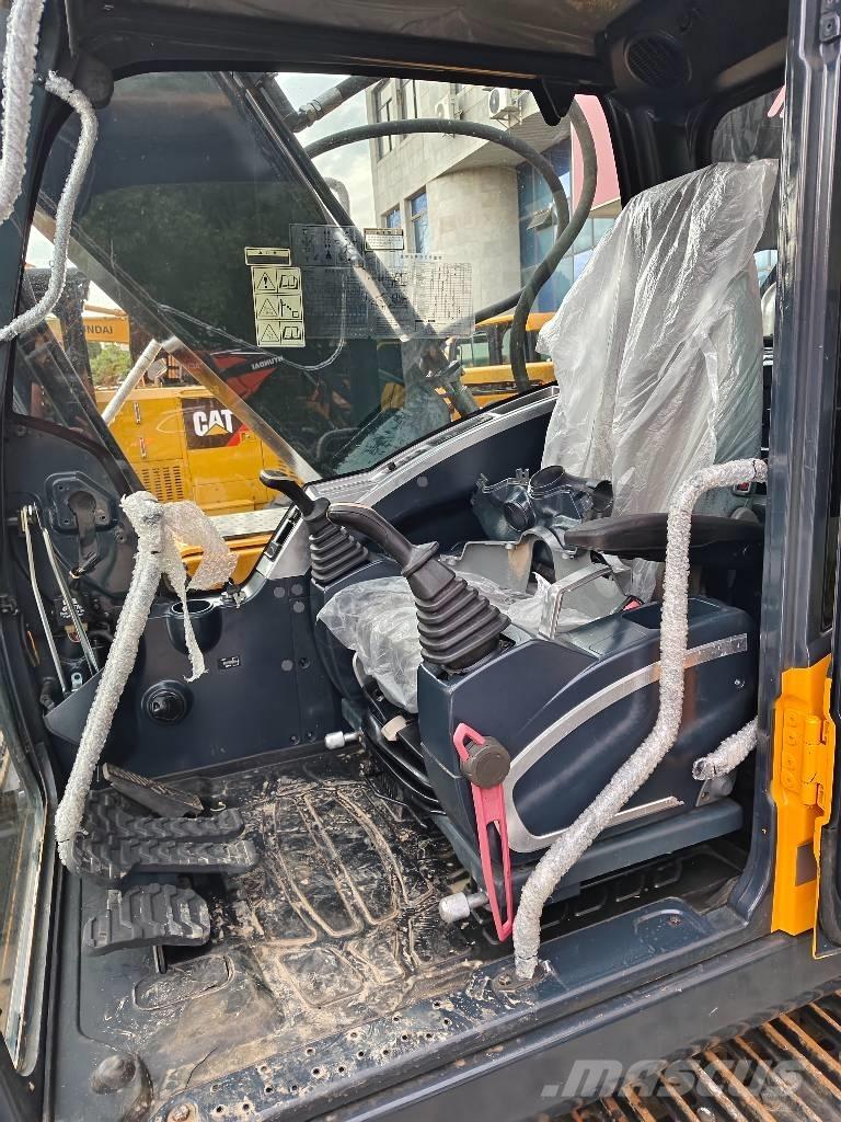 Hyundai R220LC-9S حفارات زحافة