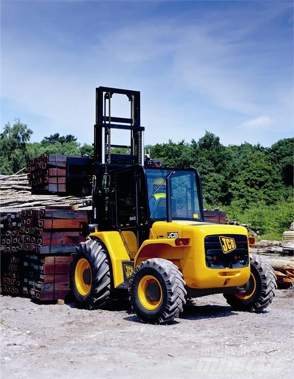 JCB RTFL 930 شاحنات الطرق الوعرة