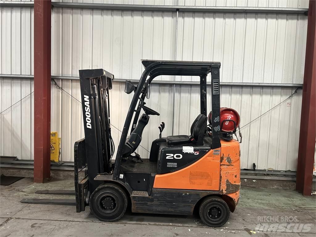 Doosan G20SC-5 شاحنات LPG
