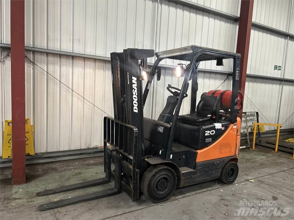 Doosan G20SC-5 شاحنات LPG