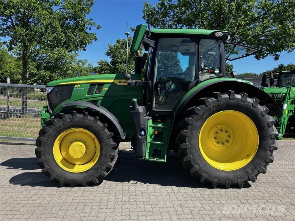 John Deere 6R 155 الجرارات