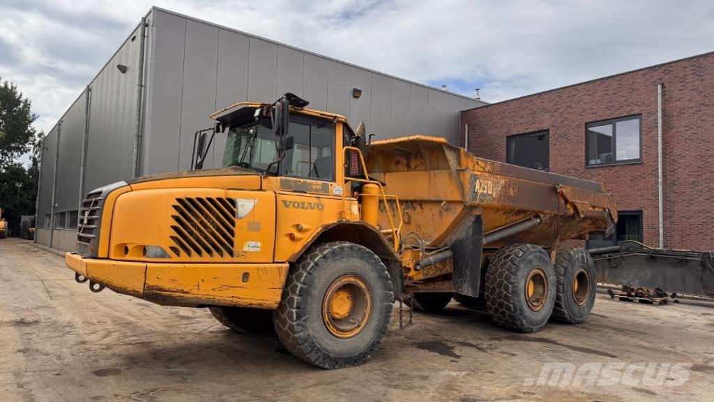 Volvo A 25 D ساحبات مفصلية