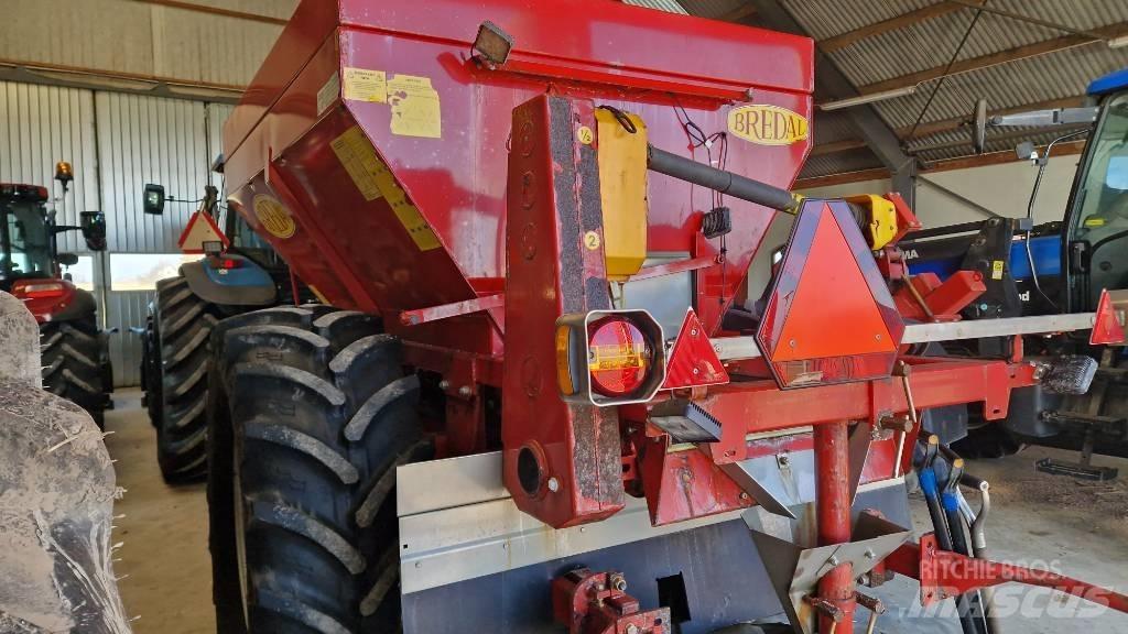 Bredal K 65 معدات فرد المواد المعدنية