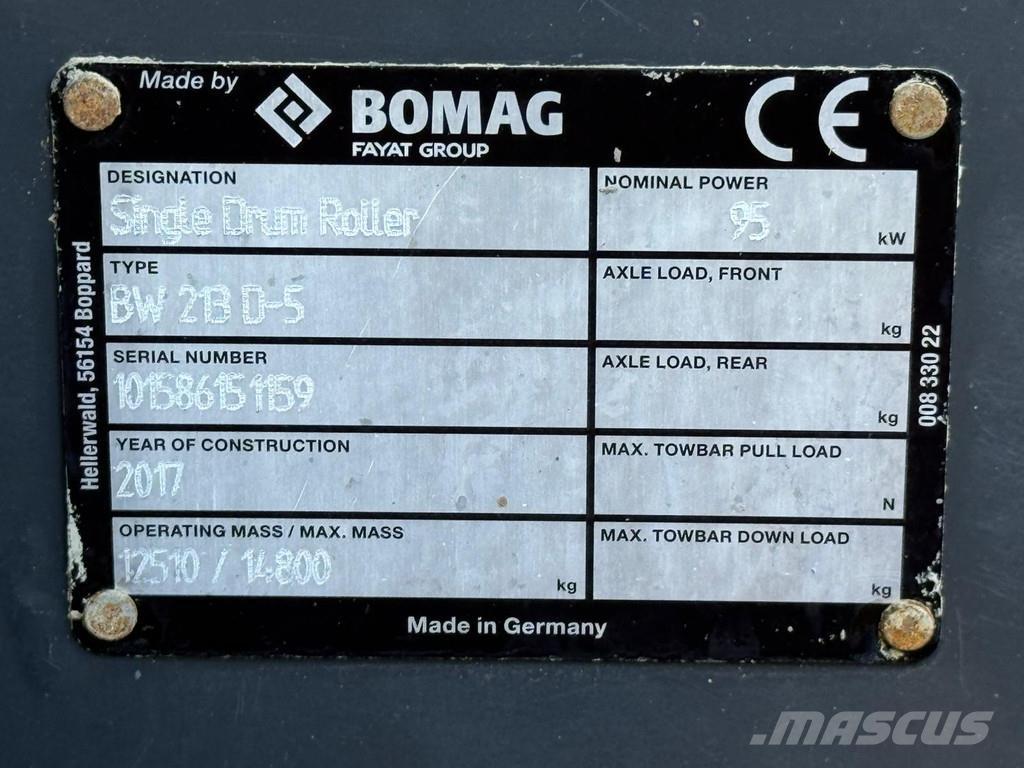 Bomag BW213D-5 مداحل أحادية الأسطوانة