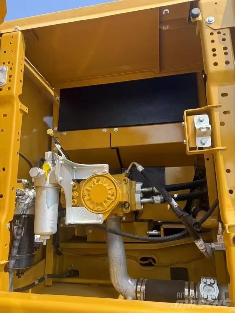 CAT 330GC حفارات زحافة