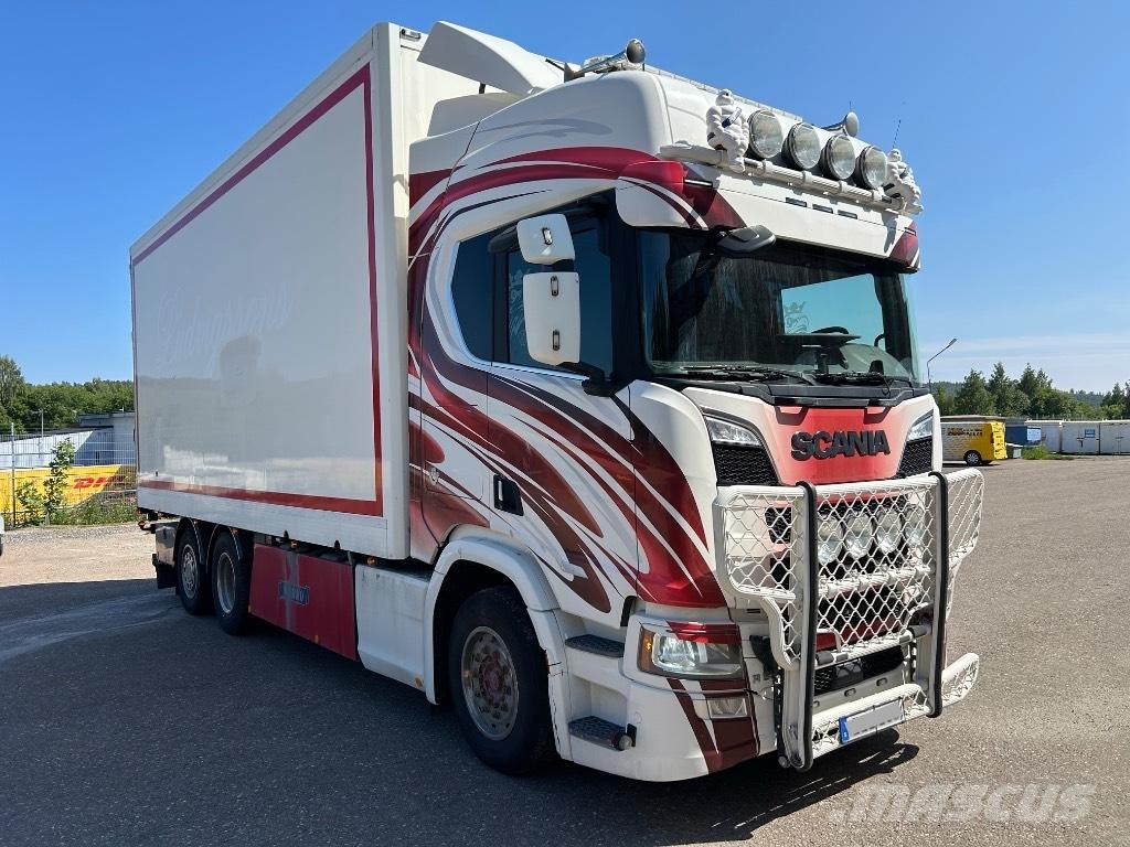 Scania R 650 شاحنات ذات هيكل صندوقي