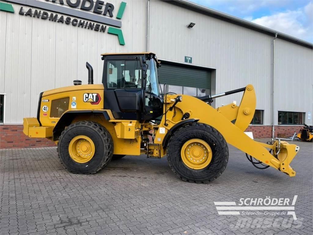 CAT 938 HL لوادر بعجل
