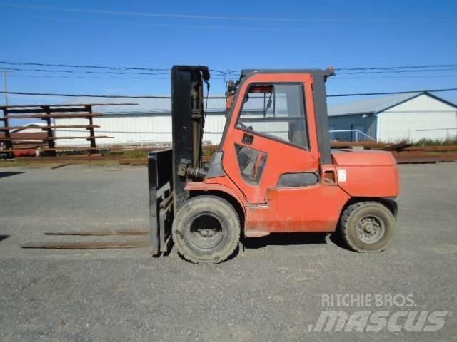 Toyota 7 FDU 45 شاحنات الطرق الوعرة