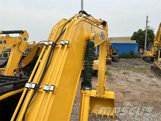 Komatsu PC 240 حفارات زحافة