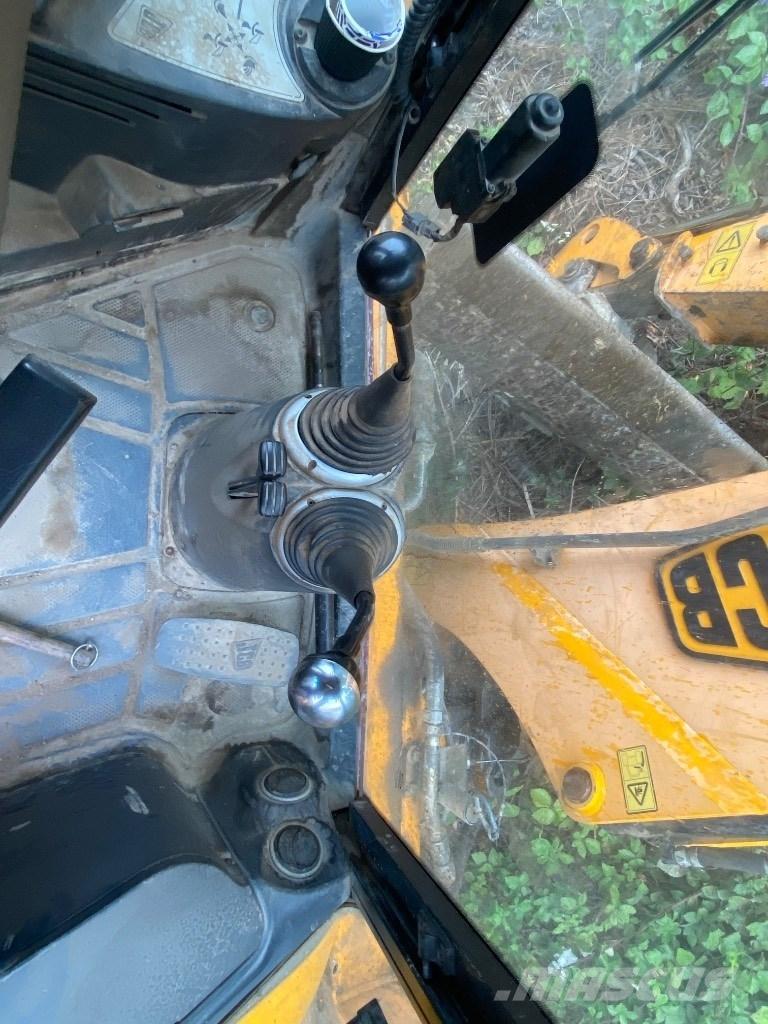 JCB 3 CX لوادر ذات جرافات عكسية
