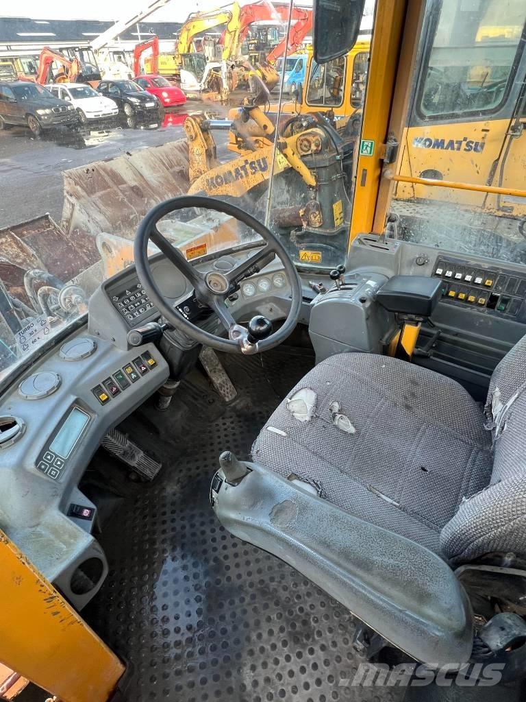 Volvo L 120 C لوادر بعجل