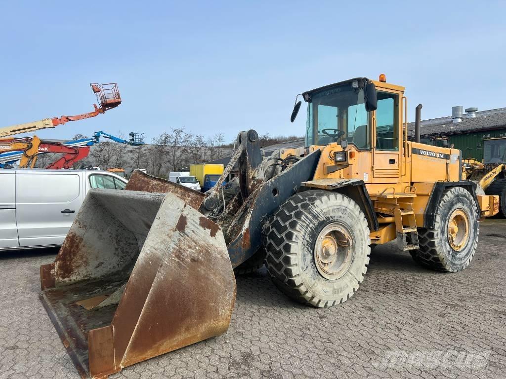 Volvo L 120 C لوادر بعجل