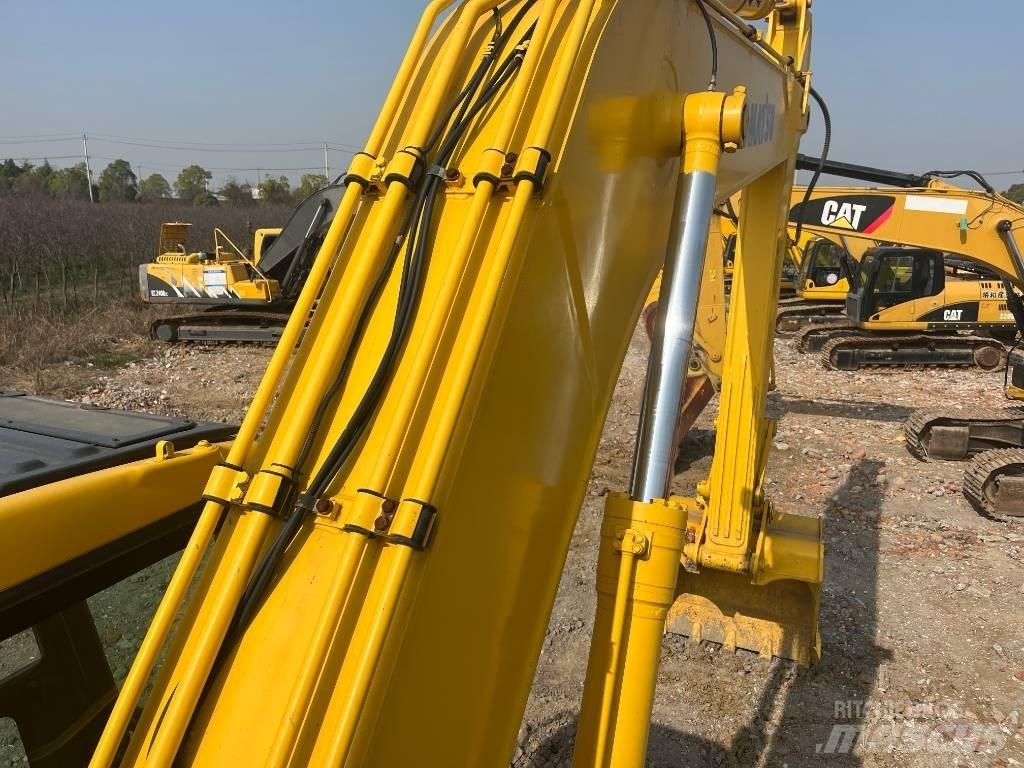 Komatsu PC 270 LC-7 حفارات زحافة
