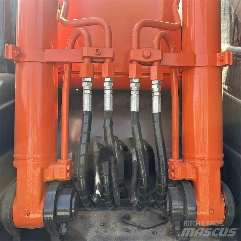Hitachi ZX 130 حفارات زحافة