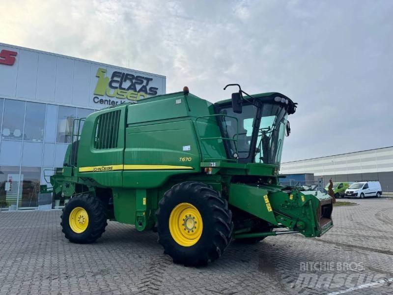 John Deere T 670 حصادات