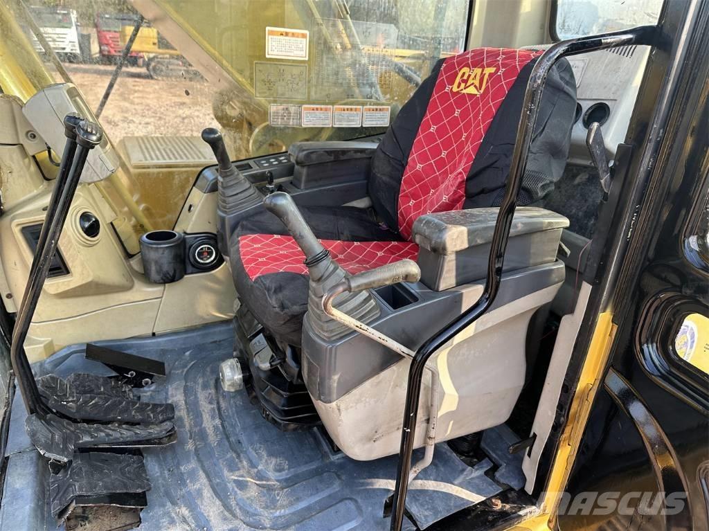 CAT 325C حفارات زحافة