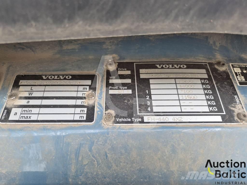 Volvo FH440 وحدات الجر